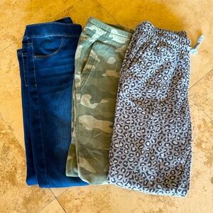 Bundle of pants/ bottoms Size14/16